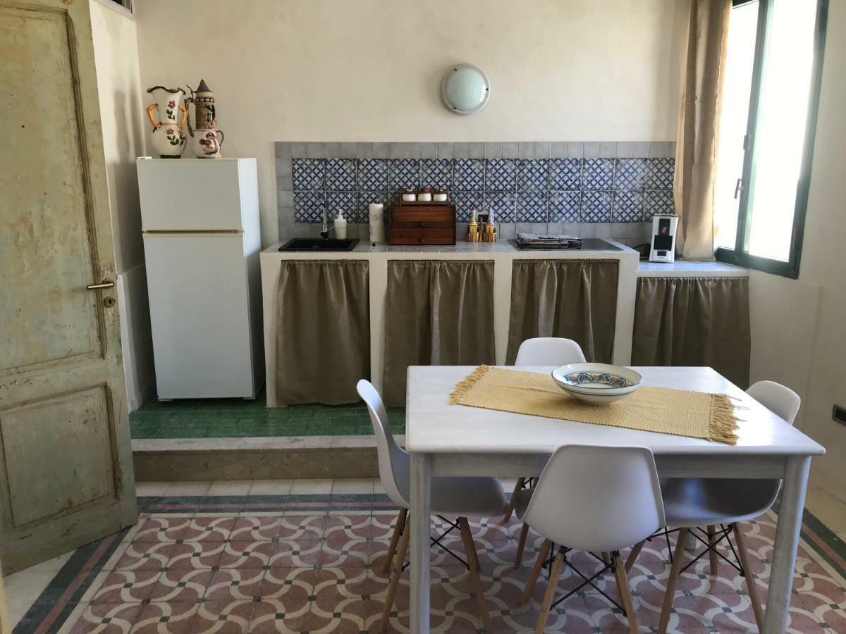 A Due Passi Dal Porto Appartement Trapani Buitenkant foto